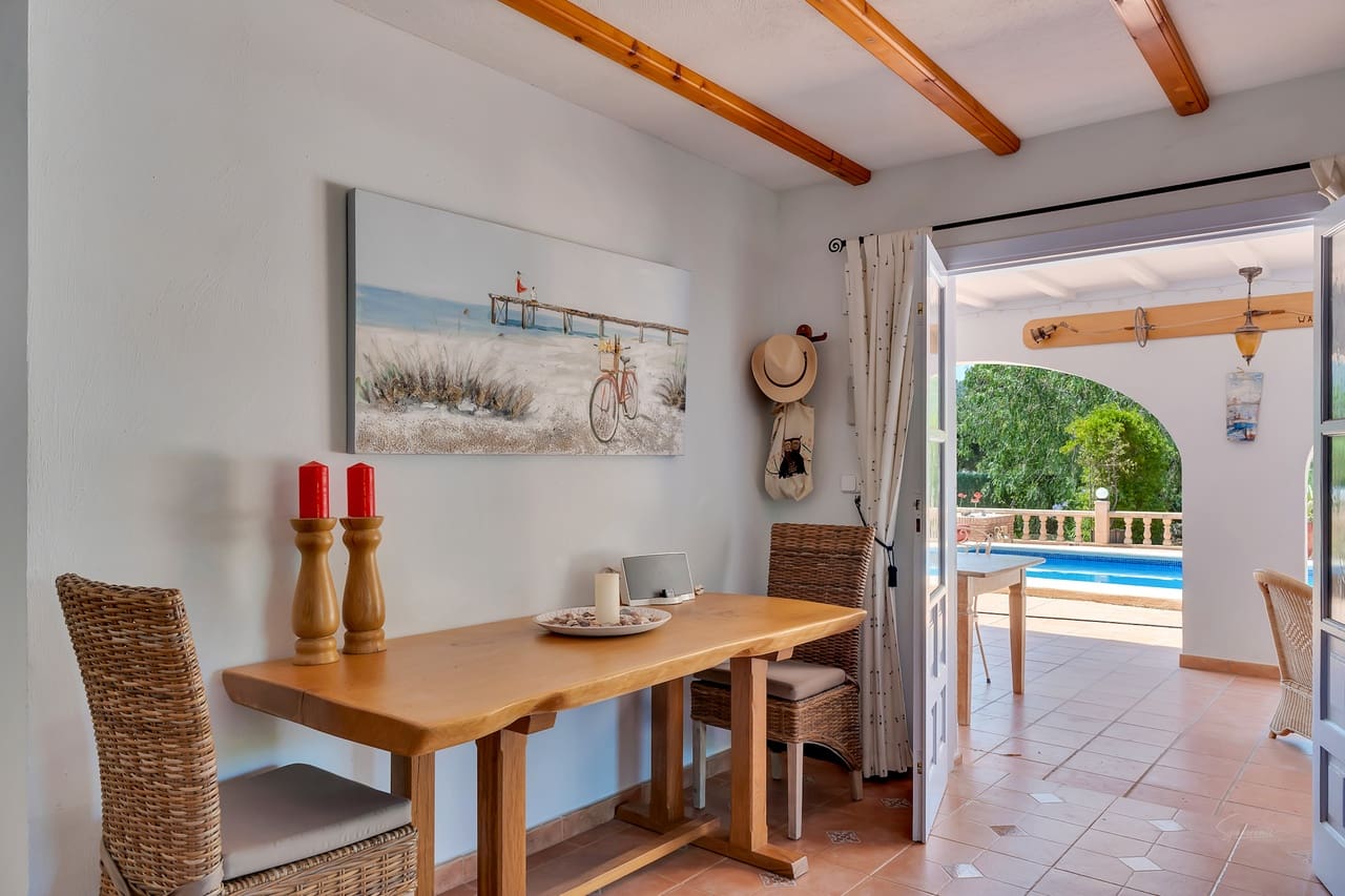 4 soverom Villa til salgs i Jalon / Xalo med svømmebasseng garasje - € 595 000 (Ref: 9343969)