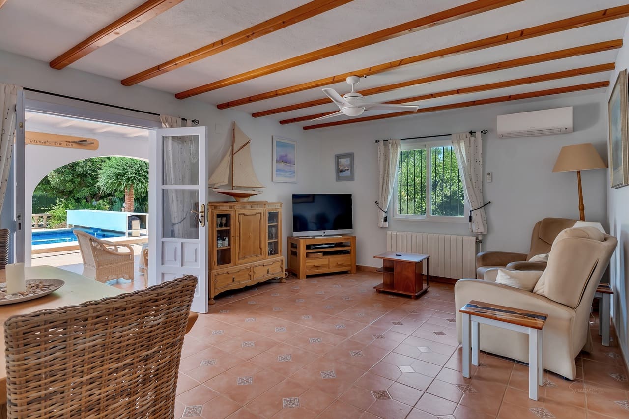 4 soverom Villa til salgs i Jalon / Xalo med svømmebasseng garasje - € 595 000 (Ref: 9343969)