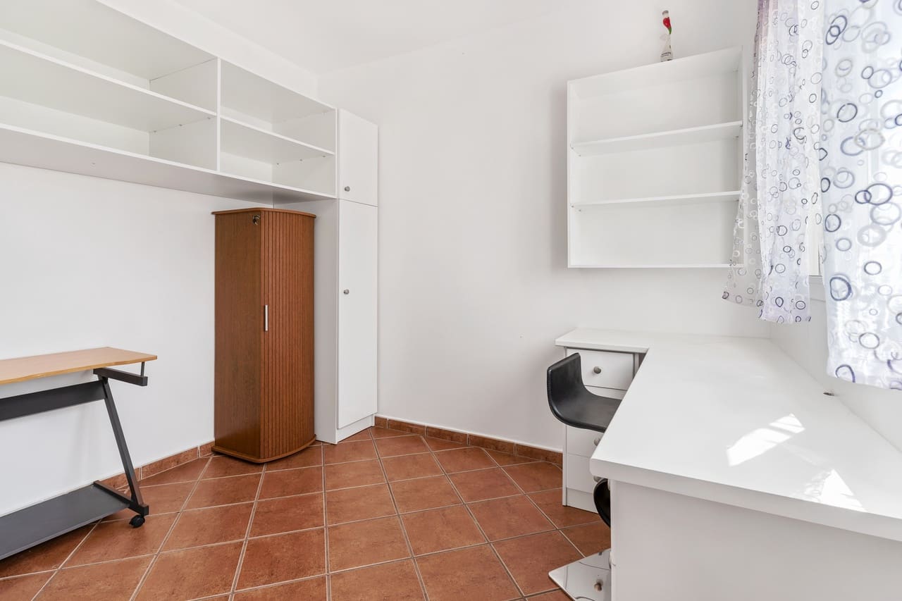 4 soveværelse Finca/Landehus til salg i Murla med swimmingpool garage - € 825.000 (Ref: 9345569)