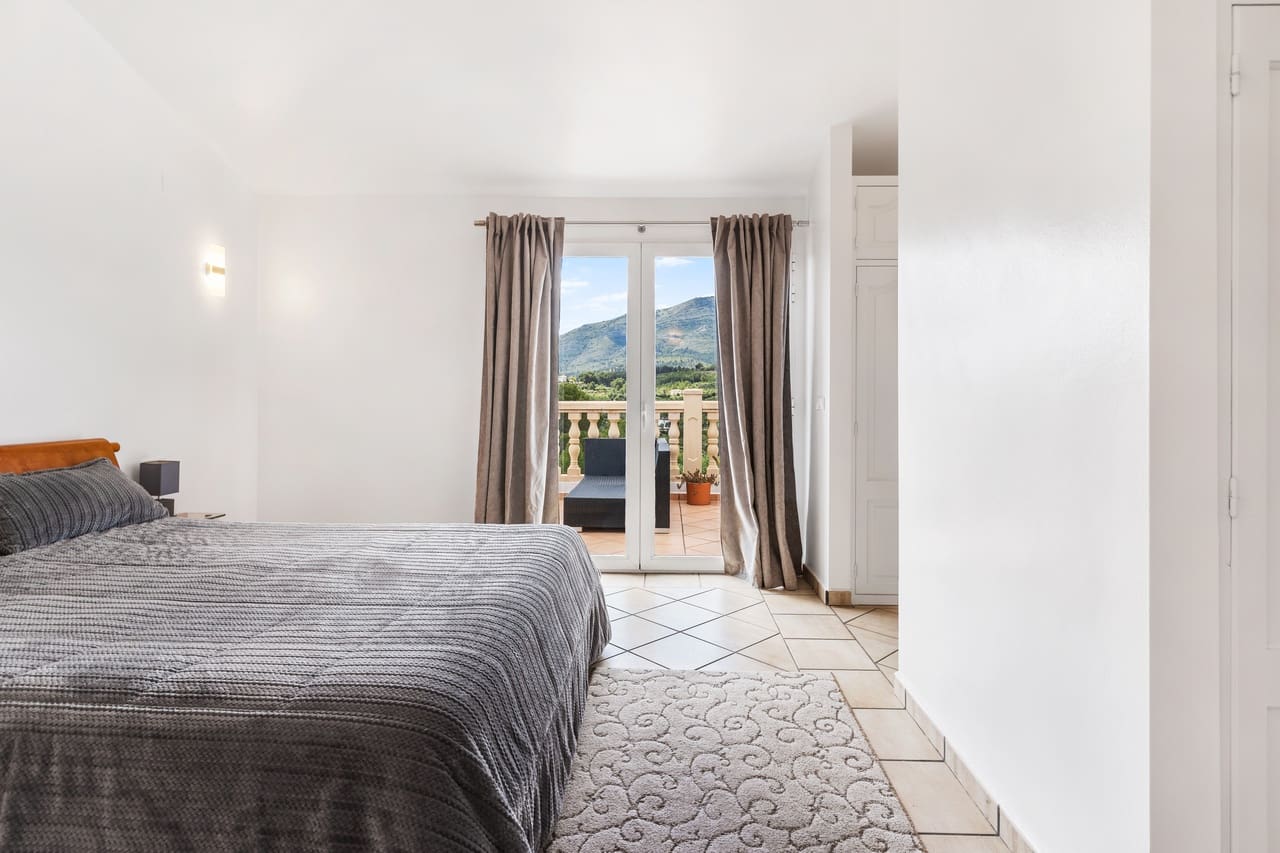 4 soveværelse Finca/Landehus til salg i Murla med swimmingpool garage - € 825.000 (Ref: 9345569)