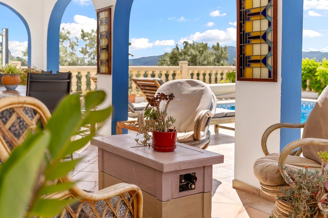 4 soveværelse Finca/Landehus til salg i Murla med swimmingpool garage - € 825.000 (Ref: 9345569)