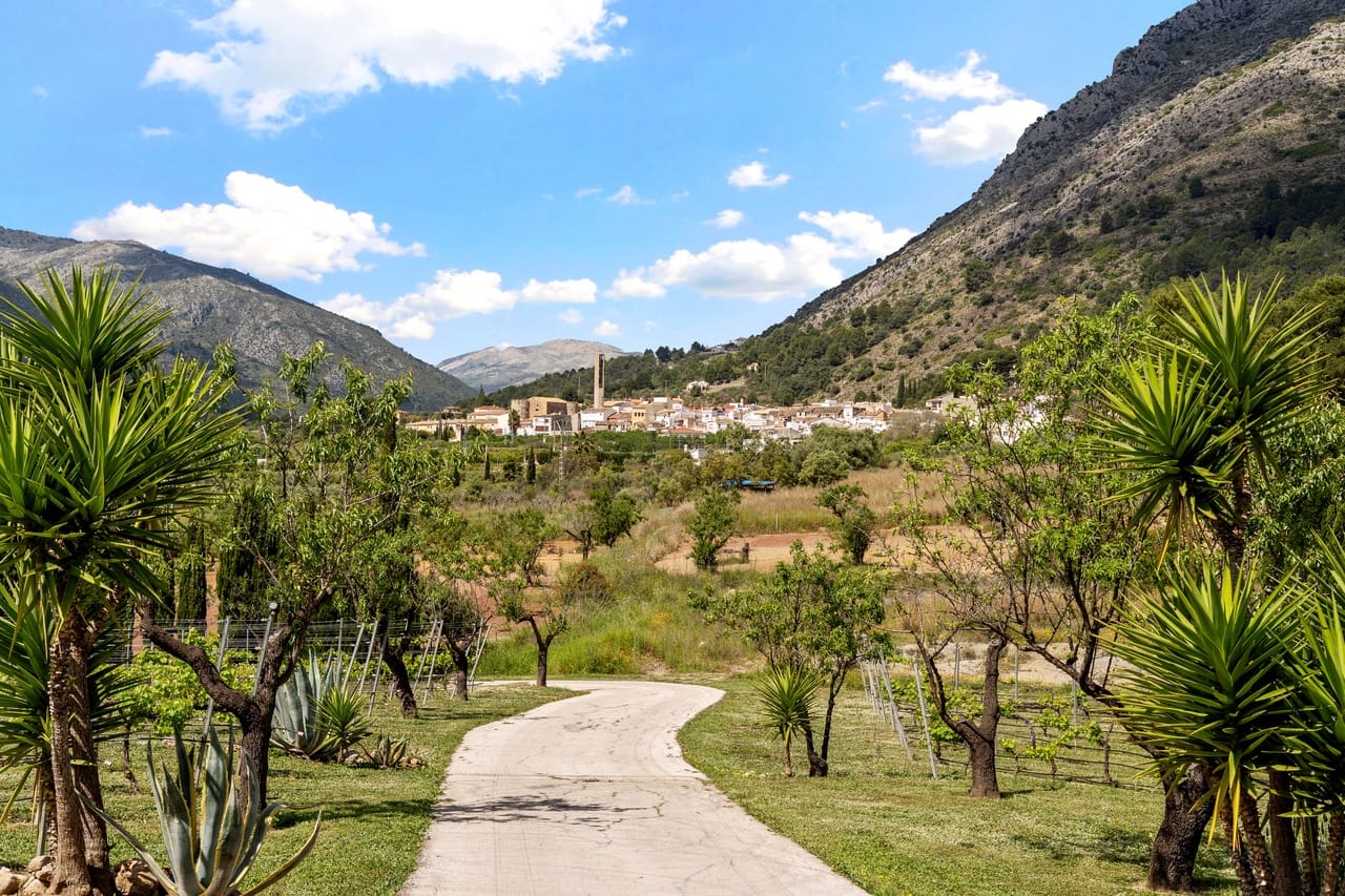 4 soveværelse Finca/Landehus til salg i Murla med swimmingpool garage - € 825.000 (Ref: 9345569)