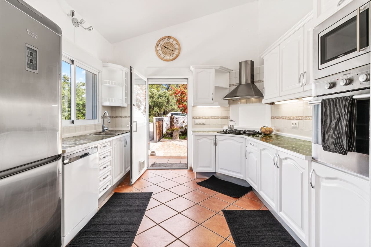 4 soveværelse Finca/Landehus til salg i Murla med swimmingpool garage - € 825.000 (Ref: 9345569)