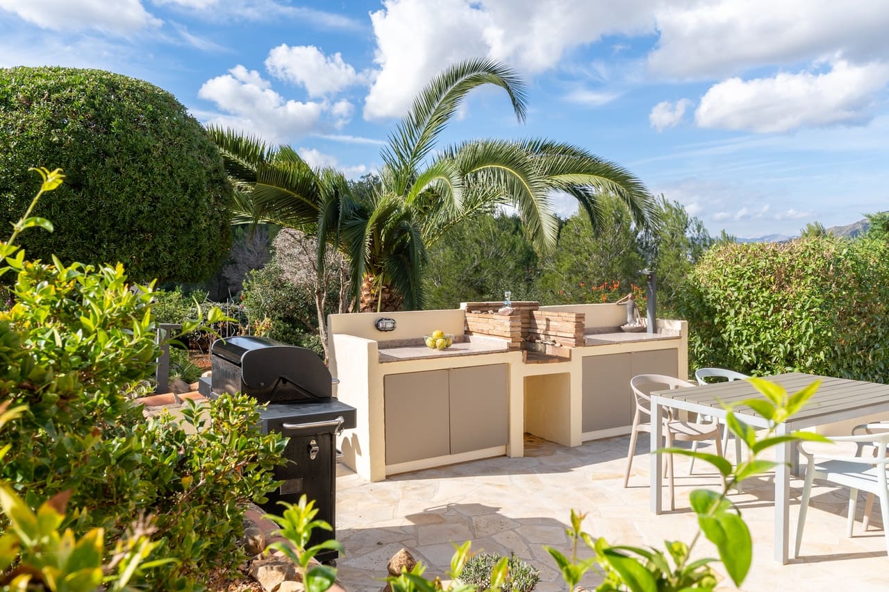 4 soverom Villa til salgs i Lliber med svømmebasseng garasje - € 849 000 (Ref: 9374101)