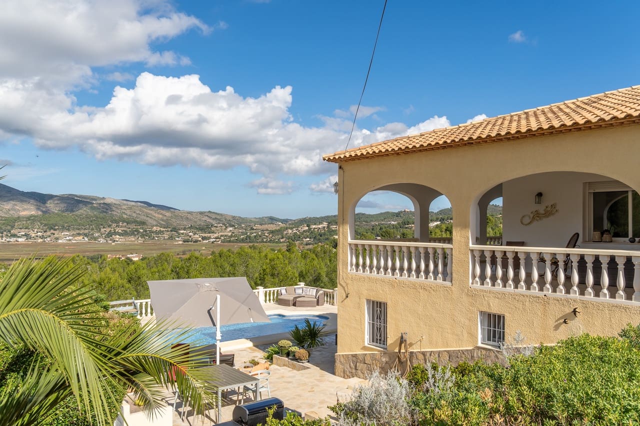 4 soverom Villa til salgs i Lliber med svømmebasseng garasje - € 849 000 (Ref: 9374101)