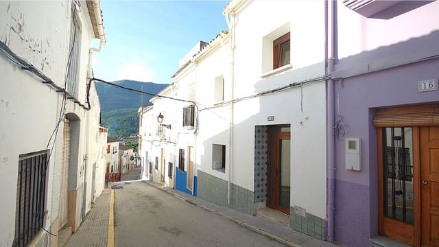 4 sovrum Hus till salu i Parcent - 148 000 € (Ref: 9395342)