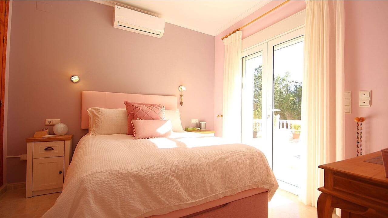 3 bedroom Villa for sale in Parcent with pool - € 345,000 (Ref: 9421745)