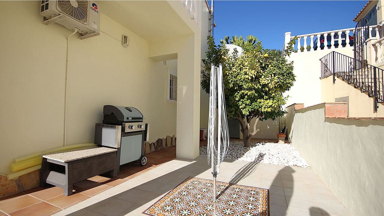 3 bedroom Villa for sale in Parcent with pool - € 345,000 (Ref: 9421745)
