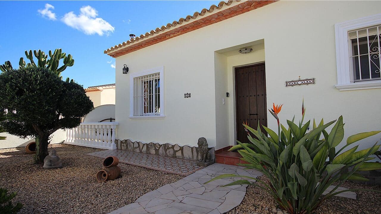 3 bedroom Villa for sale in Parcent with pool - € 345,000 (Ref: 9421745)