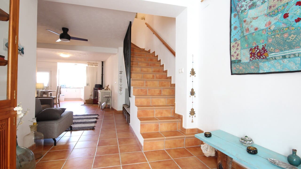 2 bedroom Townhouse for sale in Tarbena - € 145,000 (Ref: 9495304)