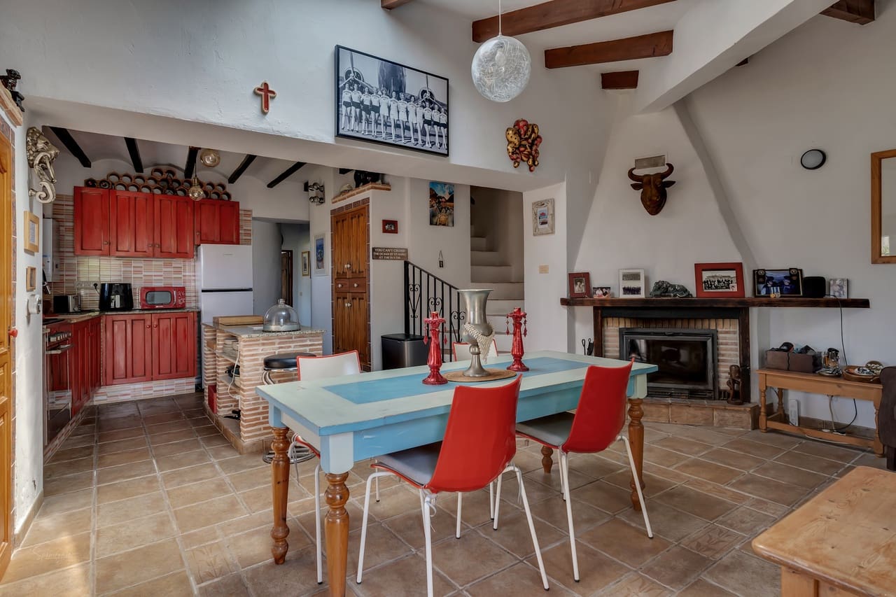 4 bedroom Finca/Country House for sale in Teulada with pool - € 525,000 (Ref: 9503123)