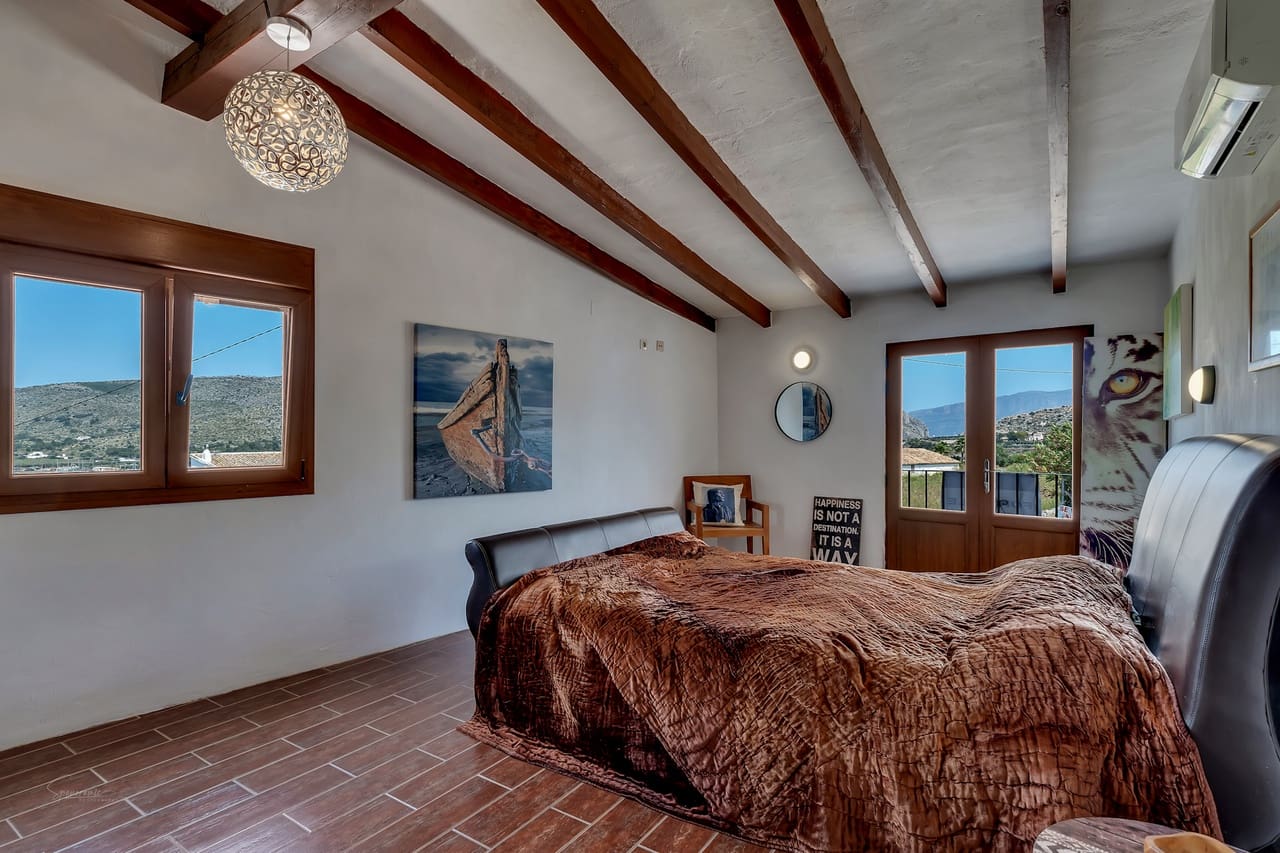 4 bedroom Finca/Country House for sale in Teulada with pool - € 525,000 (Ref: 9503123)