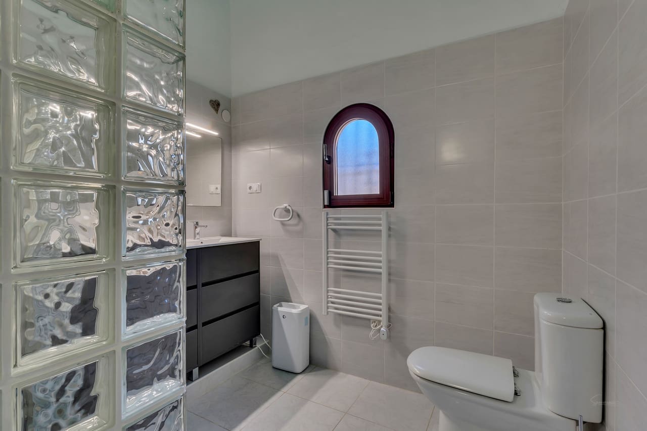 3 makuuhuone Maalaistalo myytävänä paikassa Jesus Pobre mukana uima-altaan - 749 000 € (Ref: 9539064)