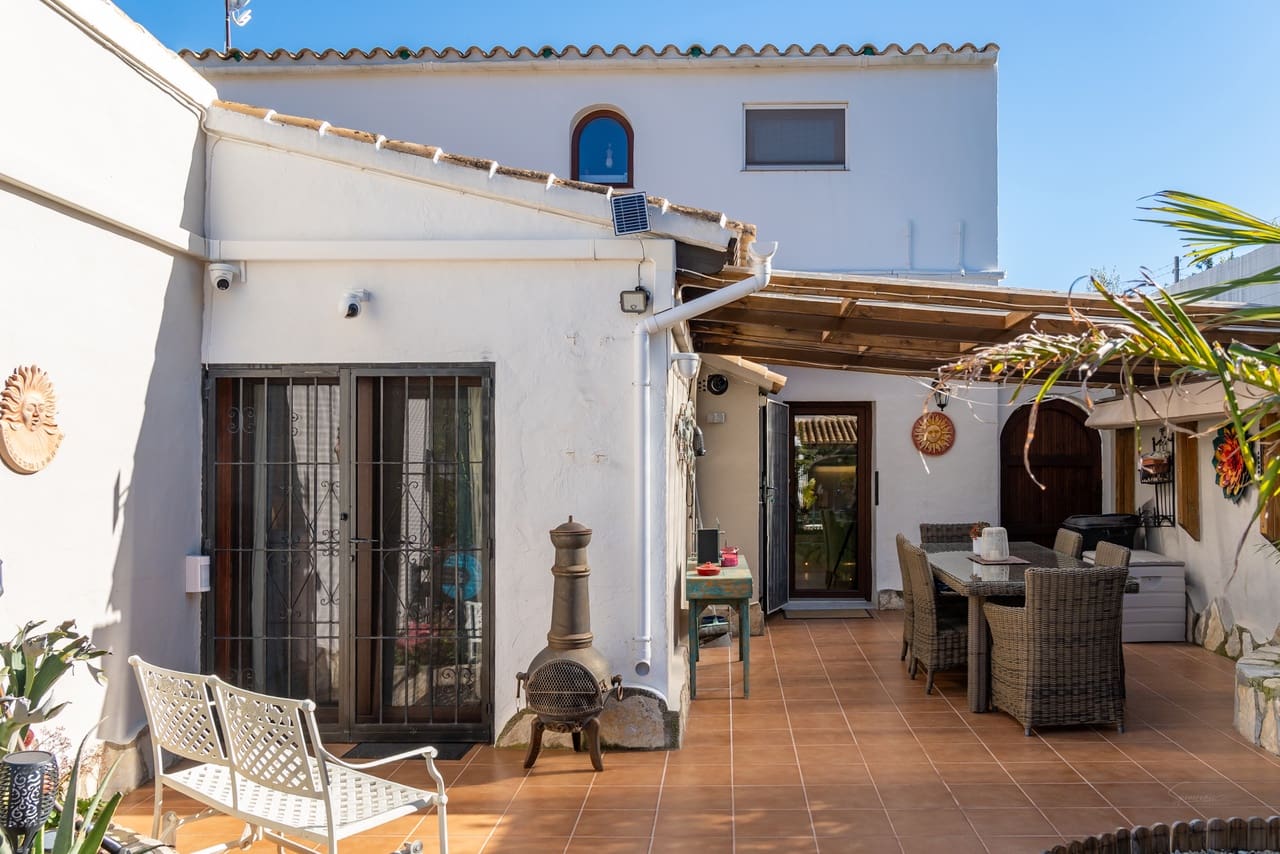 3 makuuhuone Maalaistalo myytävänä paikassa Jesus Pobre mukana uima-altaan - 749 000 € (Ref: 9539064)