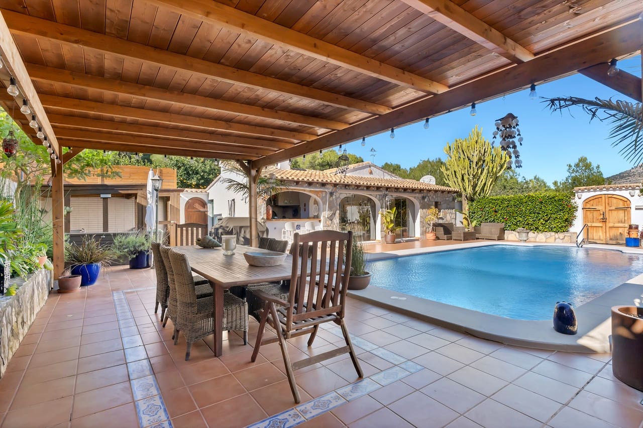 3 makuuhuone Maalaistalo myytävänä paikassa Jesus Pobre mukana uima-altaan - 749 000 € (Ref: 9539064)