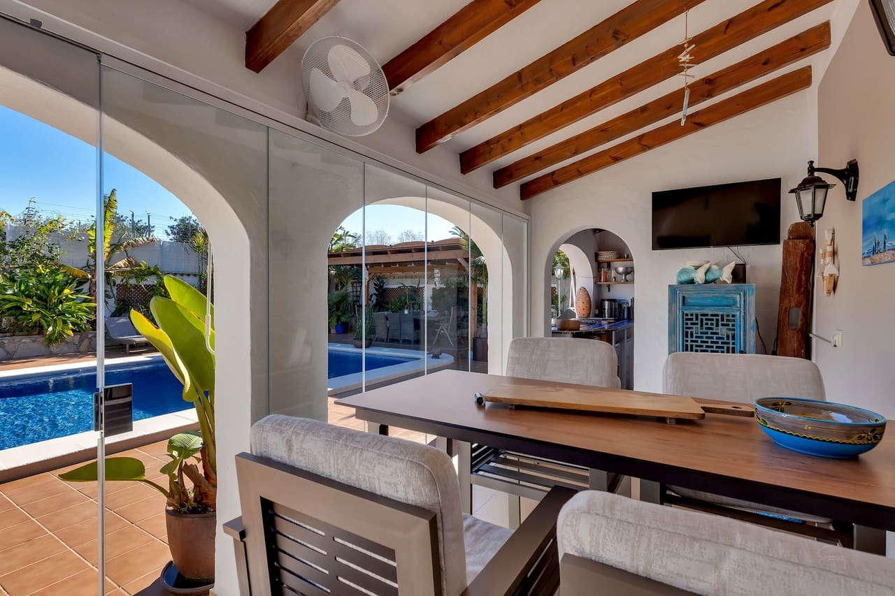 3 makuuhuone Maalaistalo myytävänä paikassa Jesus Pobre mukana uima-altaan - 749 000 € (Ref: 9539064)