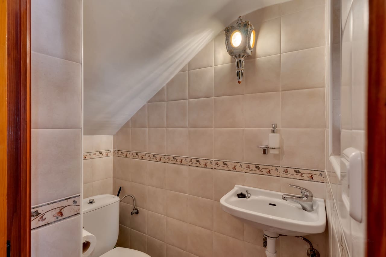 4 camera da letto Villa in vendita in Orba con piscina garage - 599.950 € (Rif: 9635137)