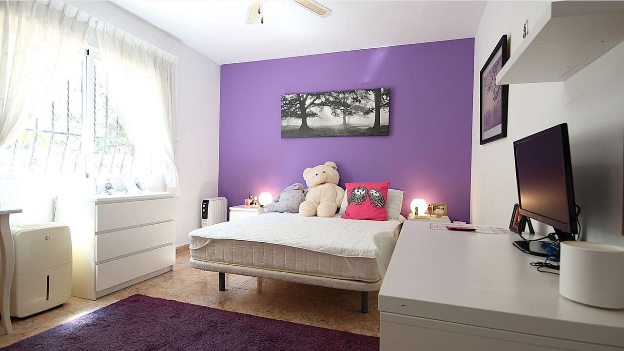 Chalet de 3 habitaciones en Orba en venta con piscina - 475.000 € (Ref: 9716679)