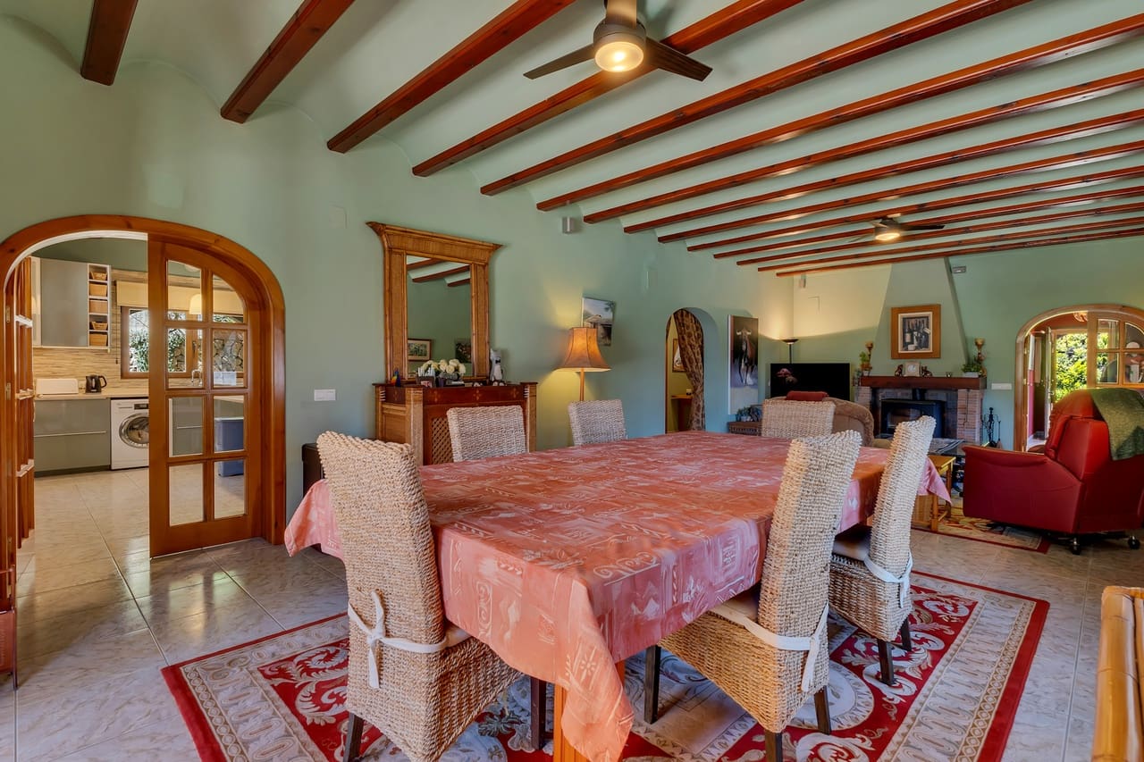 4 soverom Finca/Herregård til salgs i Tarbena med svømmebasseng - € 695 000 (Ref: 9748409)