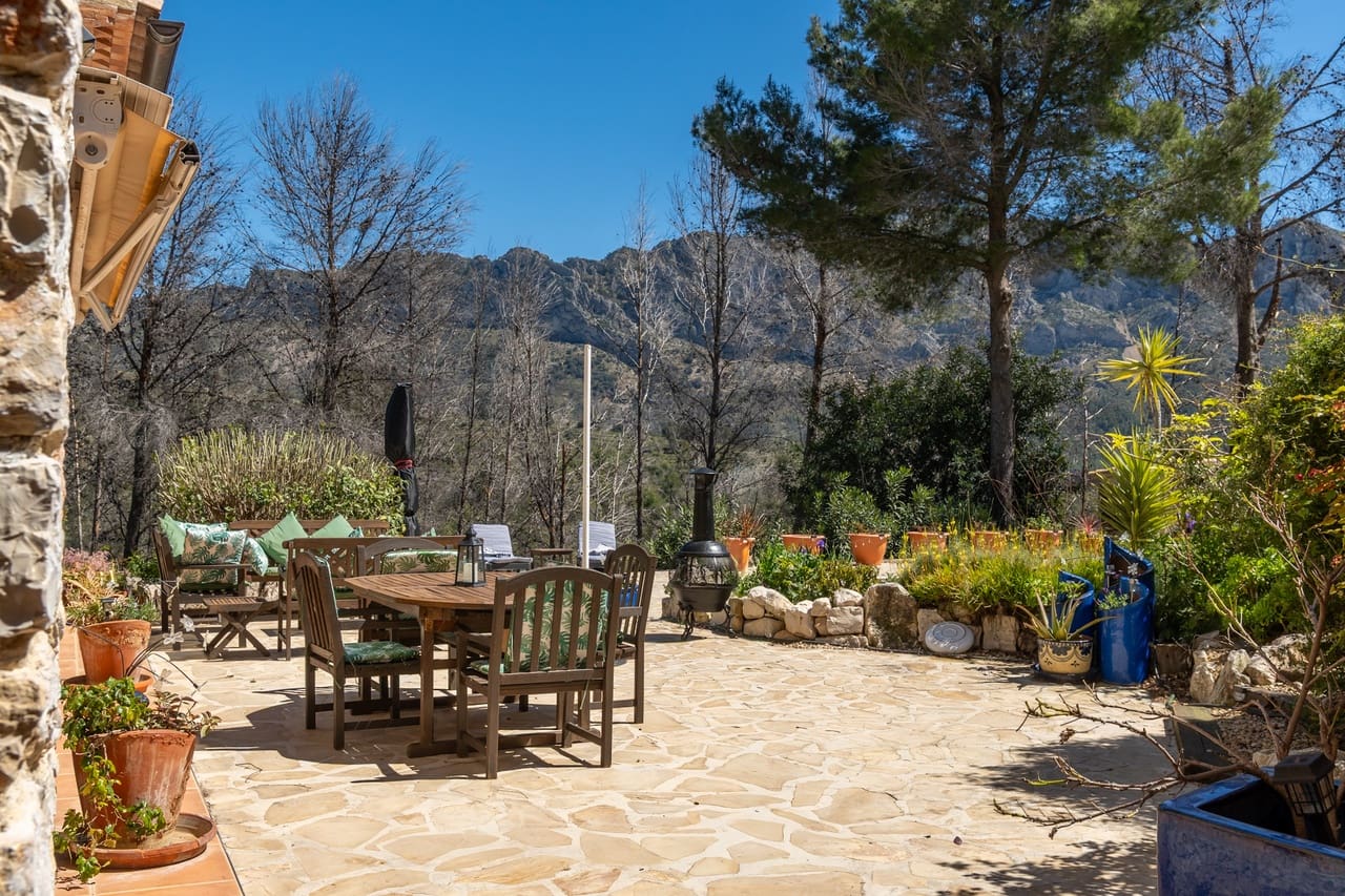 4 soverom Finca/Herregård til salgs i Tarbena med svømmebasseng - € 695 000 (Ref: 9748409)