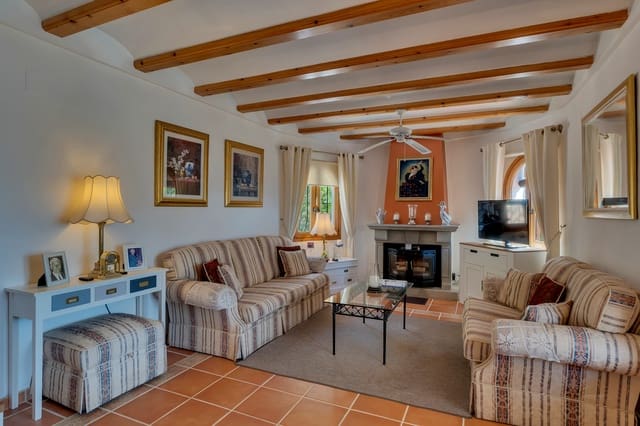 4 soverom Villa til salgs i Benigembla / Benichembla med svømmebasseng garasje - € 469 000 (Ref: 9787736)