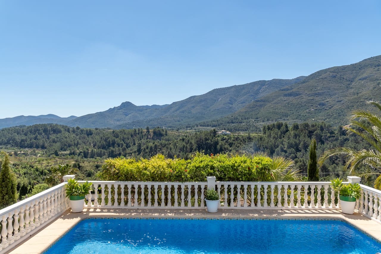 4 soverom Villa til salgs i Benigembla / Benichembla med svømmebasseng garasje - € 469 000 (Ref: 9787736)