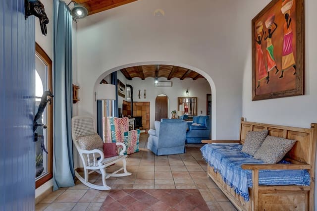 6 Zimmer Villa zu verkaufen in Alcalalí / Alcanalí mit Pool Garage - 649.950 € (Ref: 9810415)