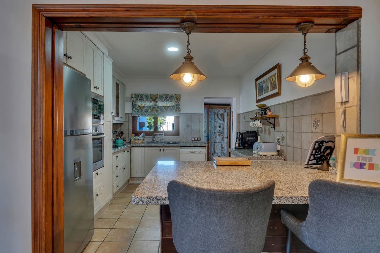 6 Zimmer Villa zu verkaufen in Alcalali / Alcanali mit Pool Garage - 649.950 € (Ref: 9810415)
