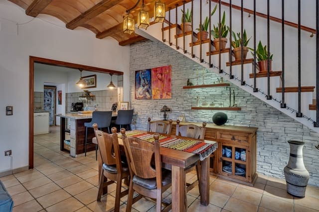 6 Zimmer Villa zu verkaufen in Alcalalí / Alcanalí mit Pool Garage - 649.950 € (Ref: 9810415)