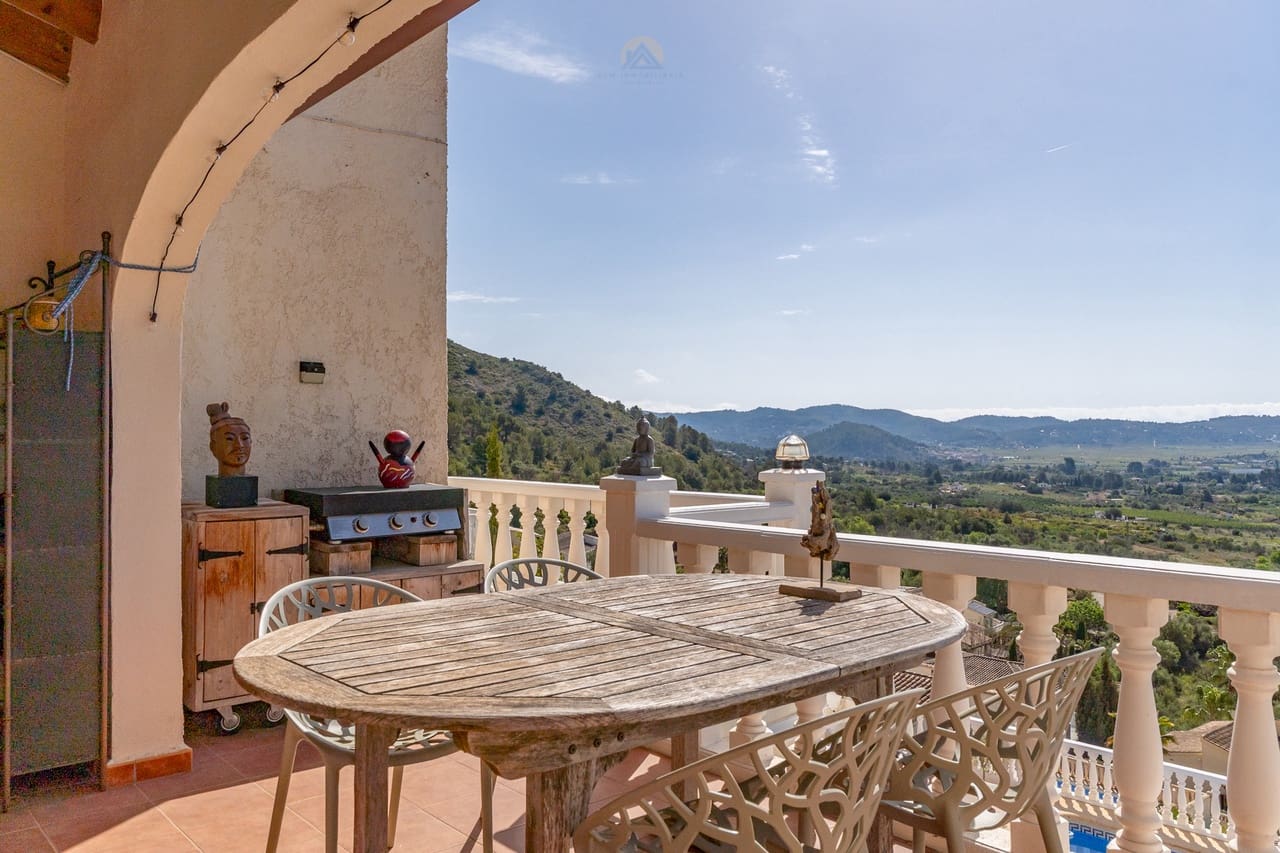 7 chambre Villa/Maison à vendre à Jalon / Xalo avec piscine - 599 000 € (Ref: 9810416)