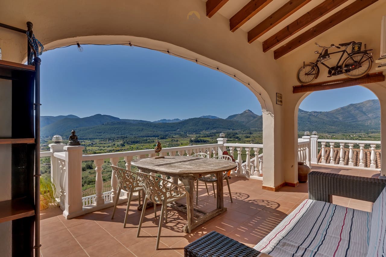 7 chambre Villa/Maison à vendre à Jalon / Xalo avec piscine - 599 000 € (Ref: 9810416)