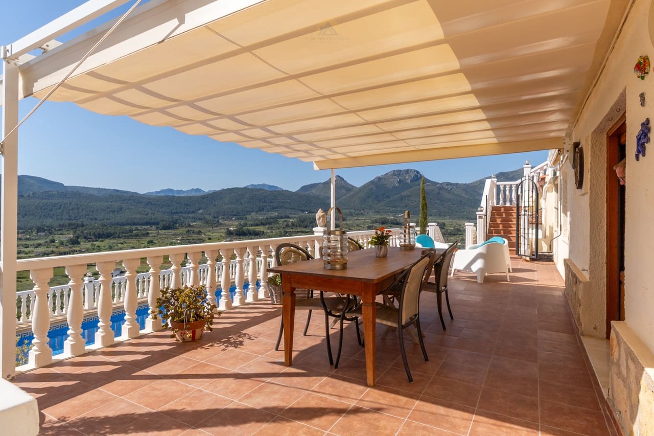 7 chambre Villa/Maison à vendre à Jalon / Xalo avec piscine - 599 000 € (Ref: 9810416)