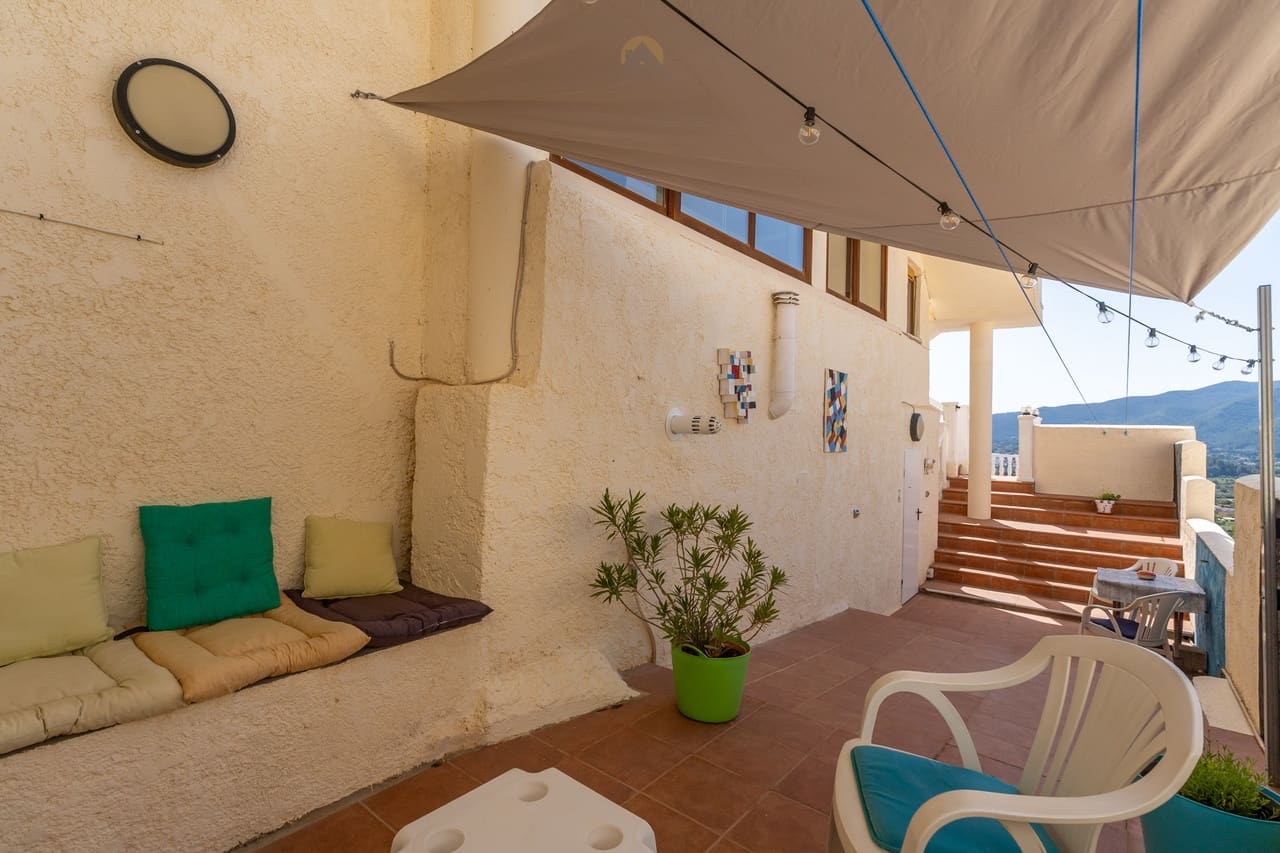 7 chambre Villa/Maison à vendre à Jalon / Xalo avec piscine - 599 000 € (Ref: 9810416)