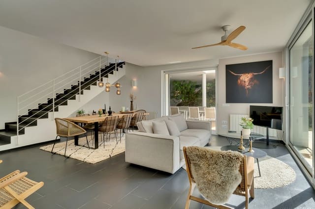 4 soverom Villa til salgs i El Portet - Pla de Mar, Teulada-Moraira med svømmebasseng - € 1 395 000 (Ref: 9841428)