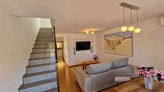 3 quarto Casa em Banda para venda em Benigembla / Benichembla com piscina - 210 000 € (Ref: 9850384)