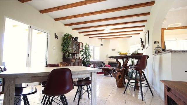 2 soverom Villa til salgs i Alcalalí / Alcanalí med svømmebasseng - € 350 000 (Ref: 9854430)