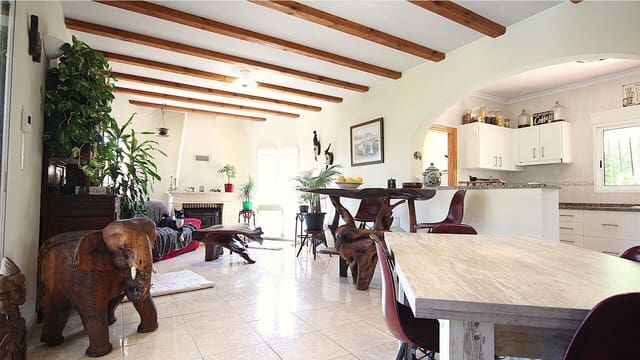 2 soverom Villa til salgs i Alcalalí / Alcanalí med svømmebasseng - € 350 000 (Ref: 9854430)