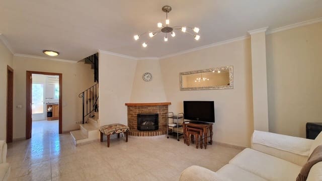 3 bedroom Townhouse for sale in Orba with garage - € 285,000 (Ref: 9861011)