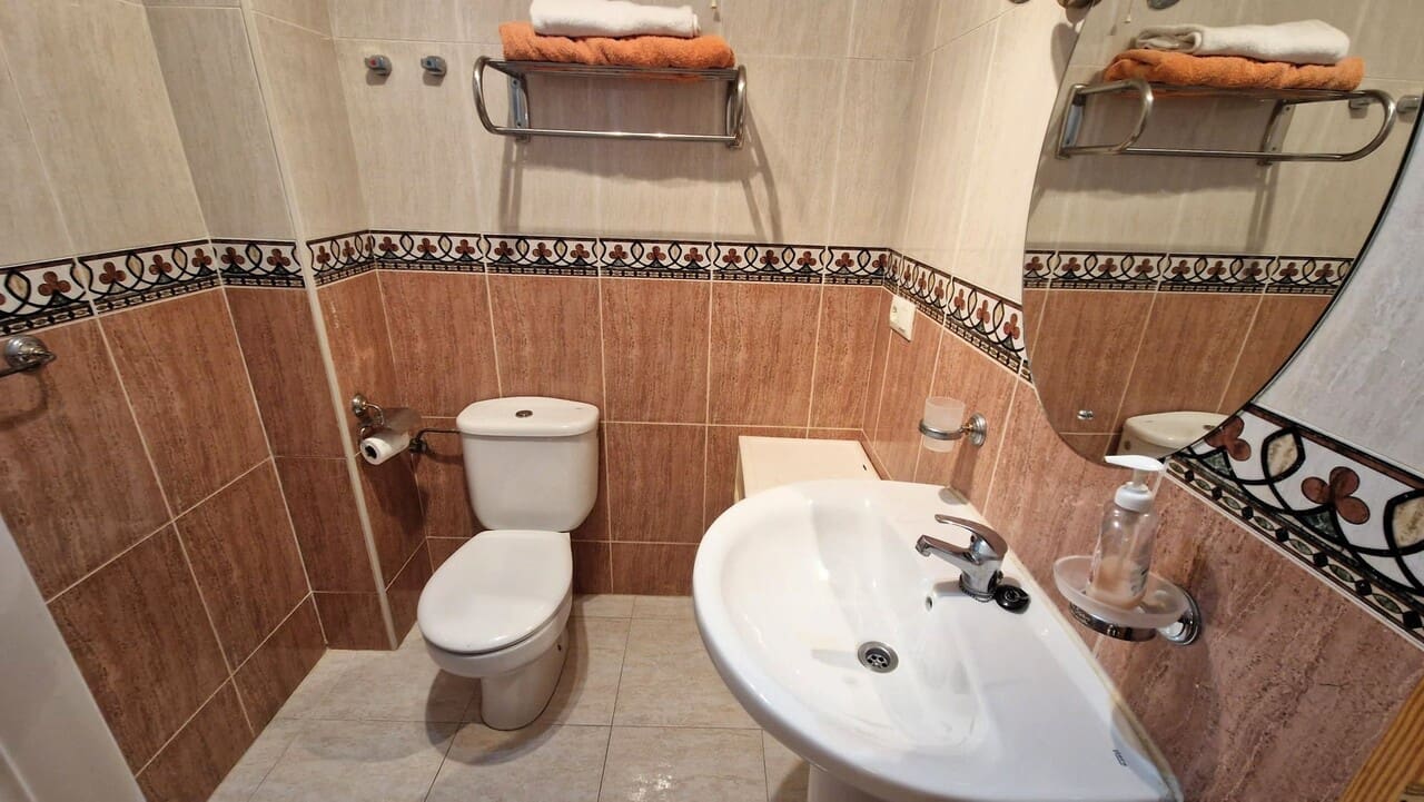 3 bedroom Townhouse for sale in Orba with garage - € 285,000 (Ref: 9861011)