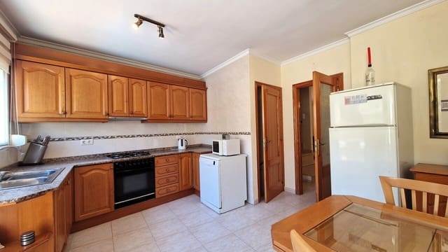 3 bedroom Townhouse for sale in Orba with garage - € 285,000 (Ref: 9861011)