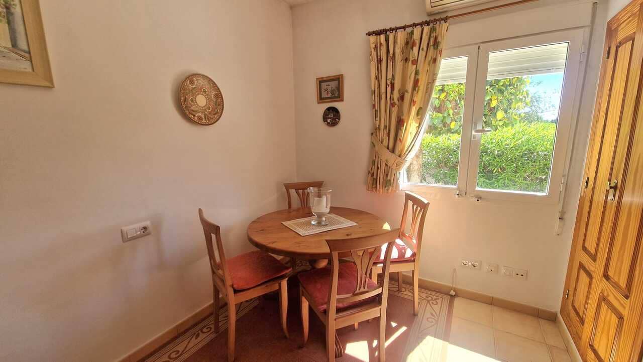3 bedroom Villa for sale in Jalon / Xalo with pool - € 279,000 (Ref: 9863562)