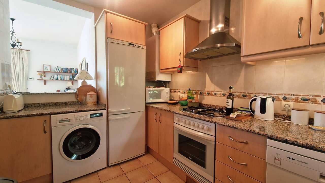3 bedroom Villa for sale in Jalon / Xalo with pool - € 279,000 (Ref: 9863562)