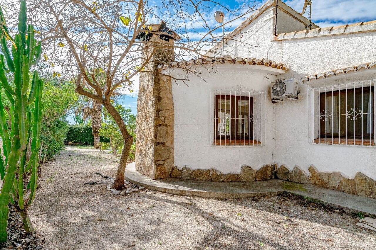 2 sypialnia Willa na sprzedaż w Moraira z basenem - 550 000 € (Ref: 9876903)