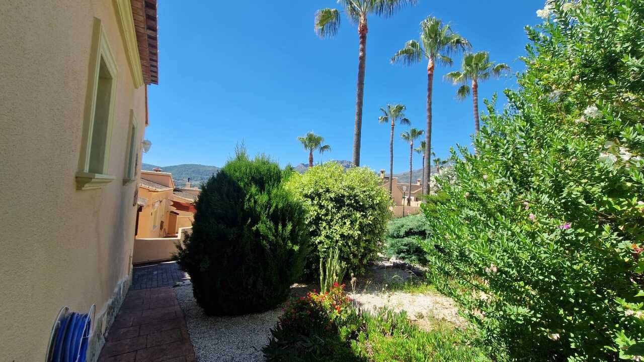 3 bedroom Villa for sale in Alcalali / Alcanali with pool - € 349,000 (Ref: 9898408)