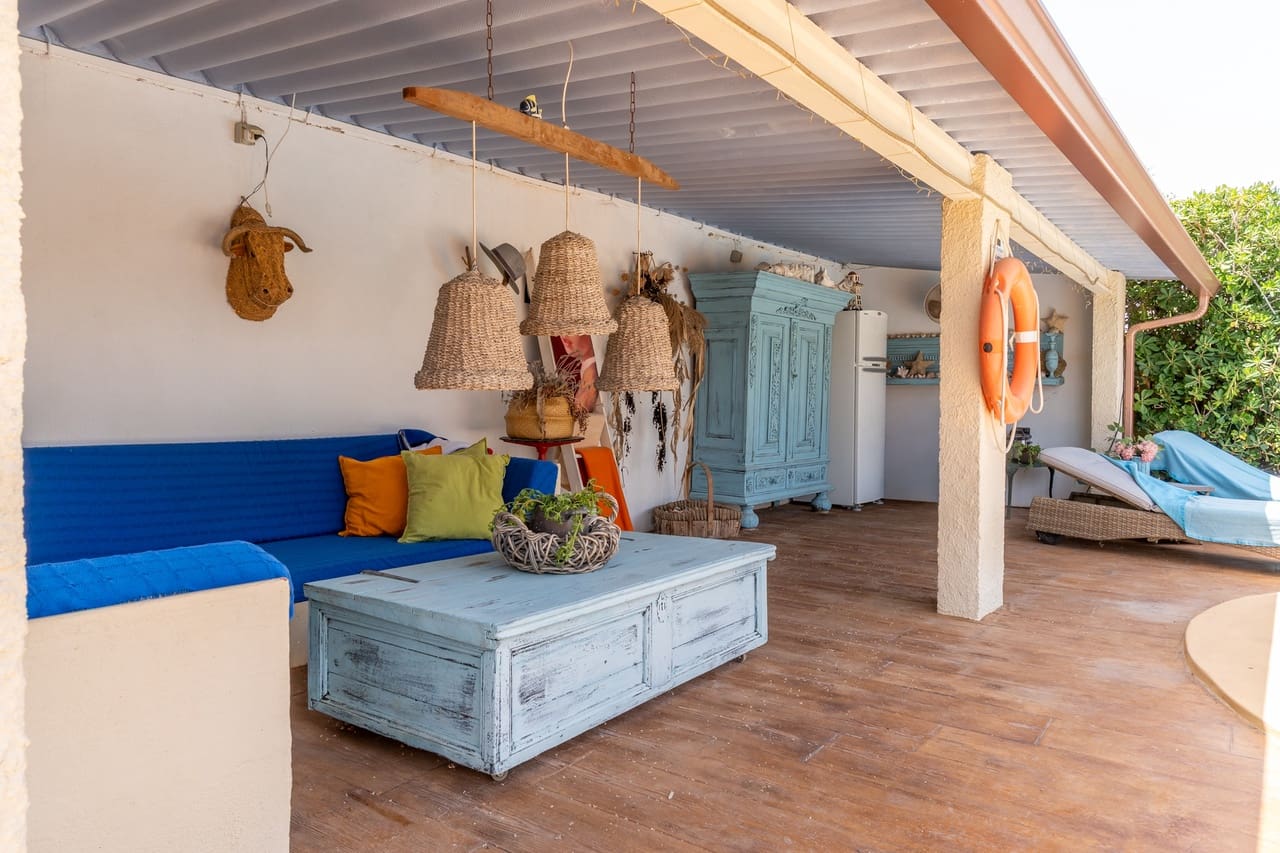 2 bedroom Villa for sale in Jalon / Xalo with pool garage - € 675,000 (Ref: 9921099)