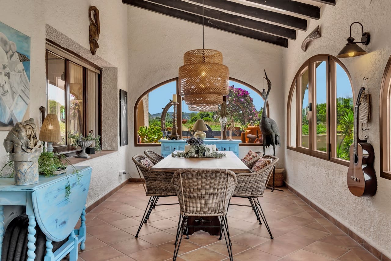 2 bedroom Villa for sale in Jalon / Xalo with pool garage - € 675,000 (Ref: 9921099)