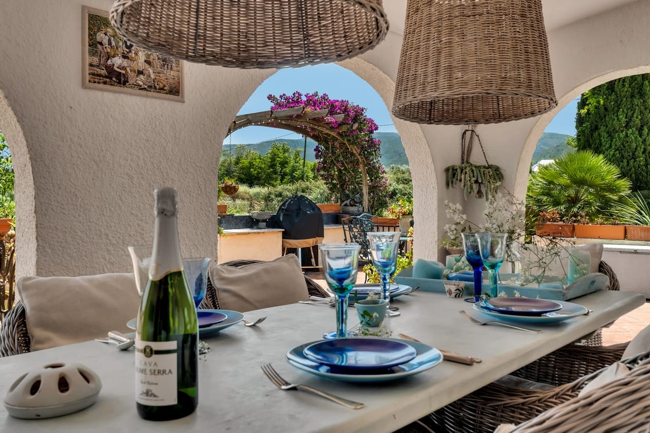 2 bedroom Villa for sale in Jalon / Xalo with pool garage - € 675,000 (Ref: 9921099)