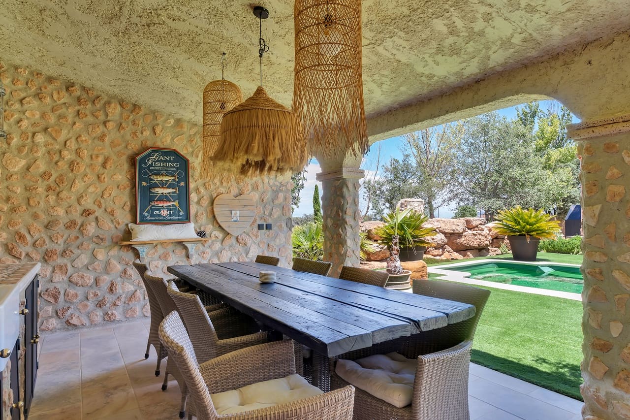 4 bedroom Finca/Country House for sale in Freila with pool garage - € 1,340,000 (Ref: 9922610)