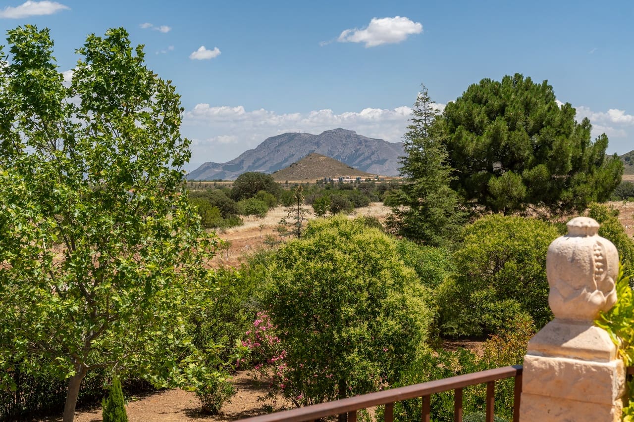 4 bedroom Finca/Country House for sale in Freila with pool garage - € 1,340,000 (Ref: 9922610)