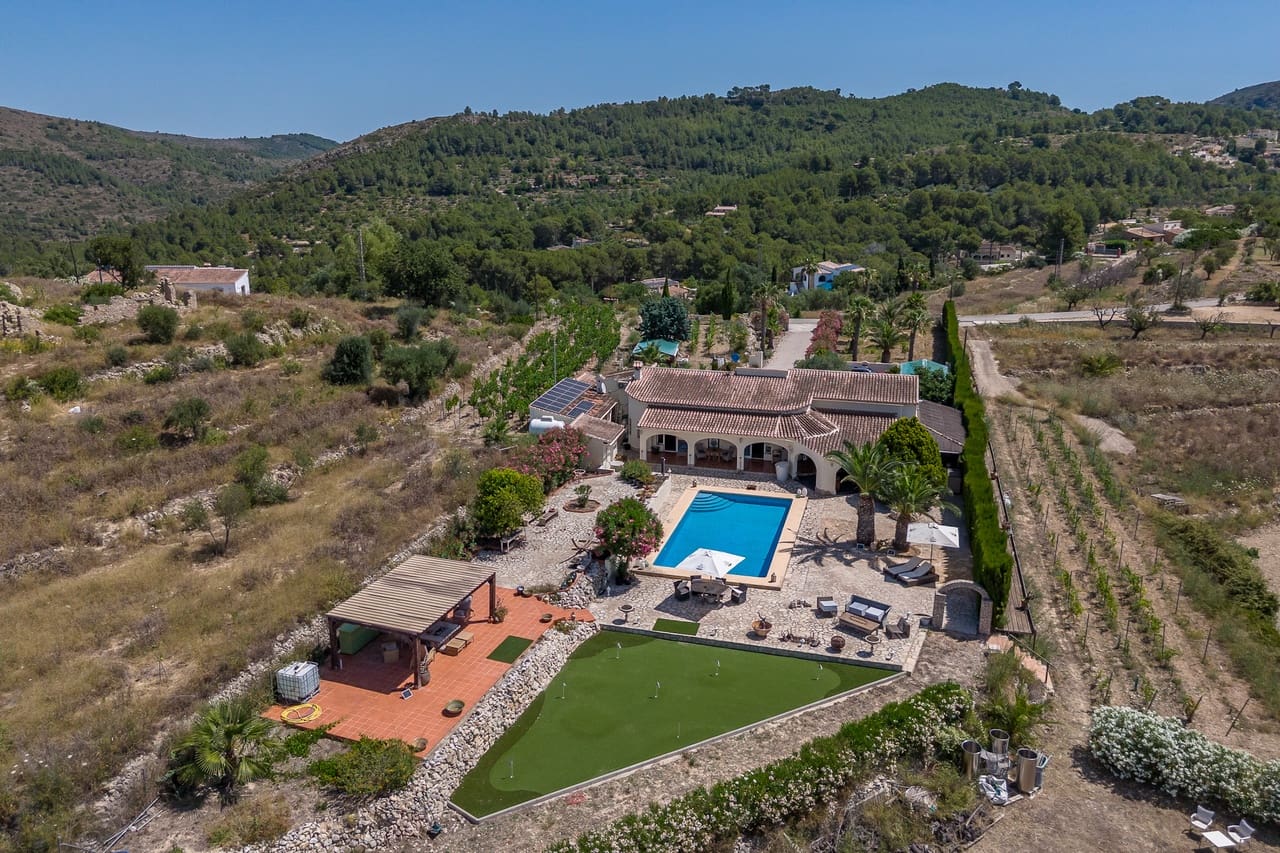 3 soveværelse Villa til salg i Lliber med swimmingpool - € 1.250.000 (Ref: 9935210)